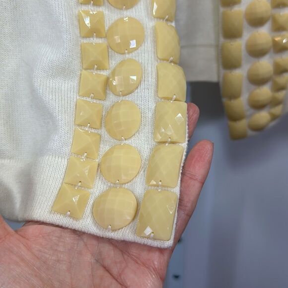 TRINA TURK Women’s Embellished Jewel Trim Cashmere Blend Cardigan Cream Medium - Picture 5 of 12